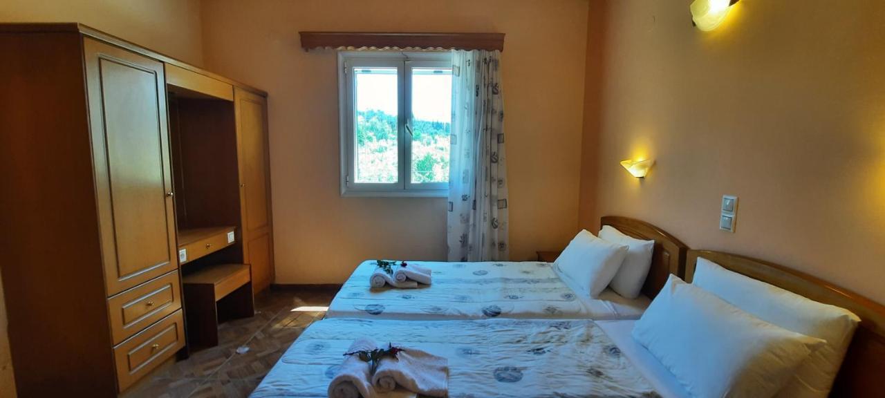 ארילס Nikos Apartments מראה חיצוני תמונה